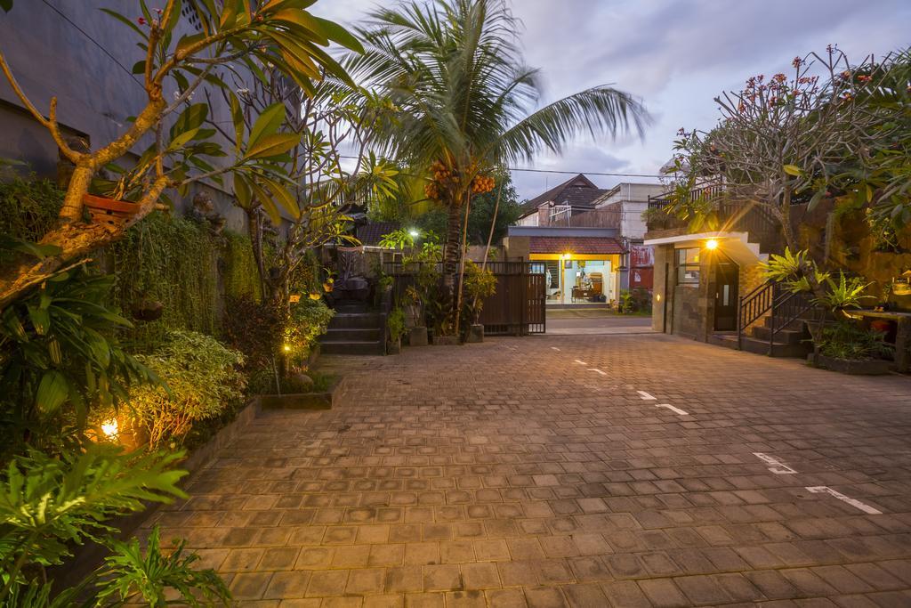 Hotel Griya Tunjung Sari Denpasar Exterior foto
